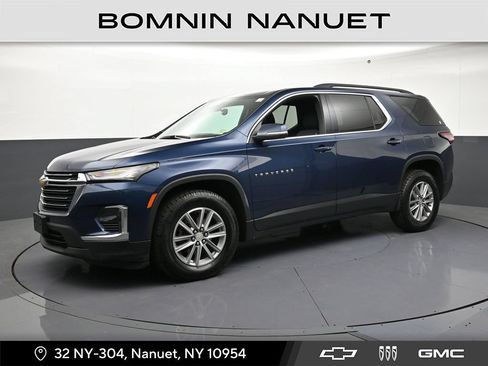 Used 2023 Chevrolet Traverse LT w/ LPO, Floor Liner Package AWD/4WD image 1