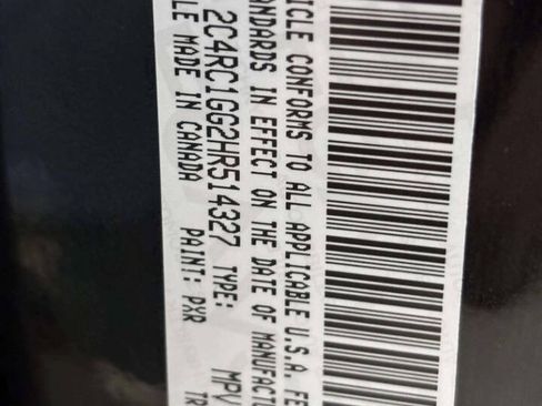 Used 2017 Chrysler Pacifica Limited w/ UConnect Theater Package FWD image 37