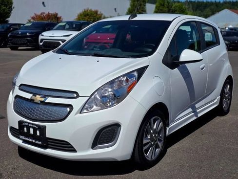 Used 2016 Chevrolet Spark LT FWD image 3