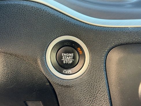 Used 2022 Dodge Charger SXT image 29