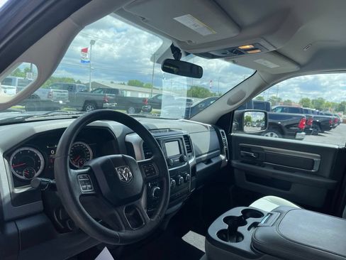 Used 2017 RAM 1500 Classic SLT AWD/4WD image 22