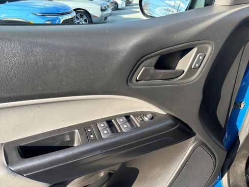 Used 2022 Chevrolet Colorado W/T w/ Custom Special Edition image 11