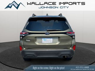 Certified 2025 Subaru Forester Premium w/ Convenience Package #1 AWD/4WD video 4