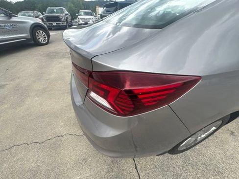 Used 2020 Hyundai Elantra Value Edition w/ Winter Weather Package FWD image 13