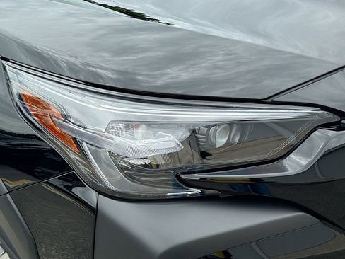 Used 2025 Subaru Outback Premium AWD/4WD image 41