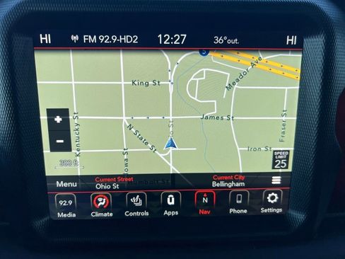 Used 2021 Jeep Gladiator Rubicon w/ Dual Top Group AWD/4WD image 30