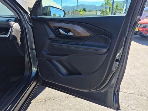 Used 2018 GMC Terrain SLE image 30