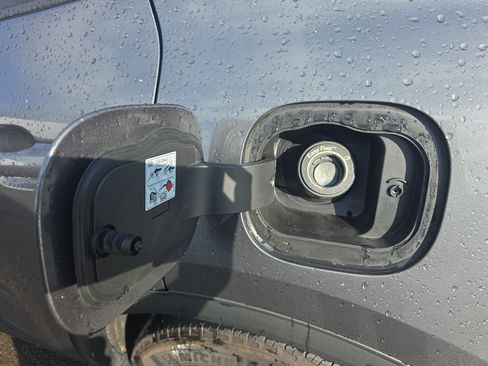 Used 2022 Ford Escape SEL w/ Technology Package image 14