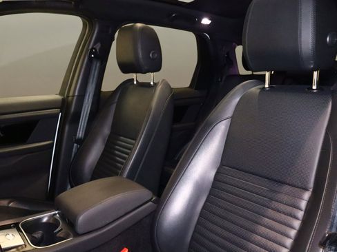 Used 2021 Land Rover Discovery Sport S image 15