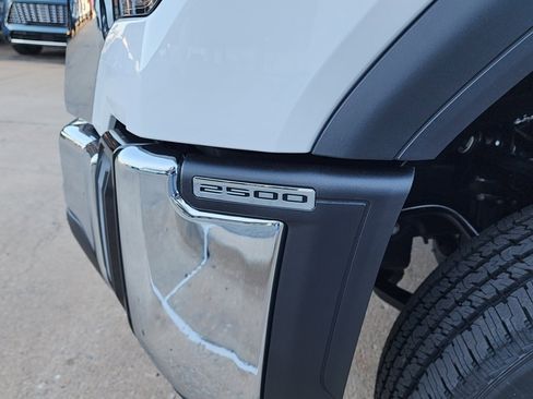 New 2026 GMC Sierra 2500 Pro w/ Convenience Package image 11