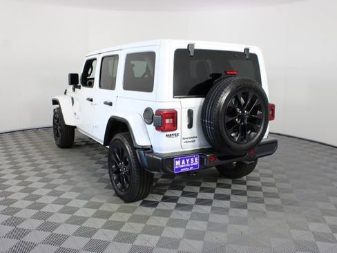 Used 2025 Jeep Wrangler Unlimited Sahara w/ Safety Group AWD/4WD image 22