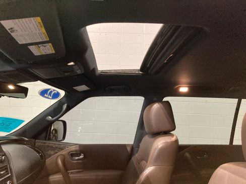 Used 2022 Nissan Armada Platinum w/ Captain's Chairs Package AWD/4WD image 30