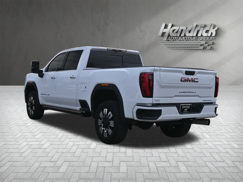 Used 2024 GMC Sierra 2500 Denali w/ Max Trailering Package image 8