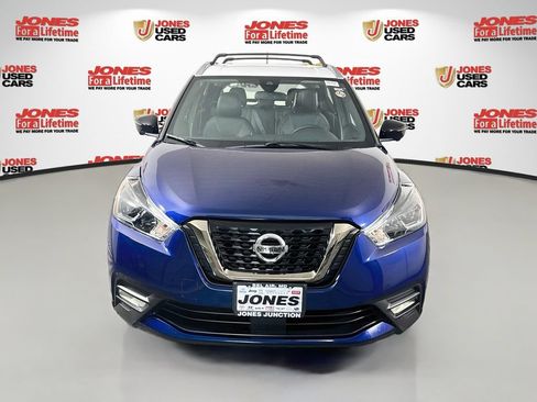 Certified 2020 Nissan Kicks SR w/ SR Premium Package FWD image 11