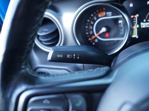 Used 2021 Jeep Wrangler Sport S image 30