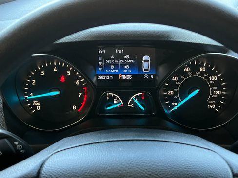 Used 2018 Ford Escape SE FWD image 24