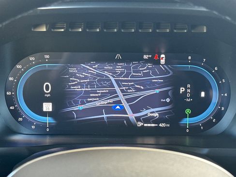 Certified 2025 Volvo XC90 B6 Plus image 31