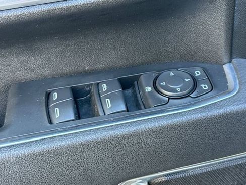 Used 2025 Chevrolet Silverado 2500 LT w/ Convenience Package image 12