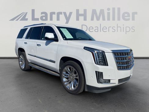 Used 2020 Cadillac Escalade Luxury w/ LPO, Radiant Package AWD/4WD image 7