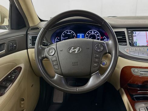 Used 2012 Hyundai Genesis 3.8 w/ Premium Pkg image 17