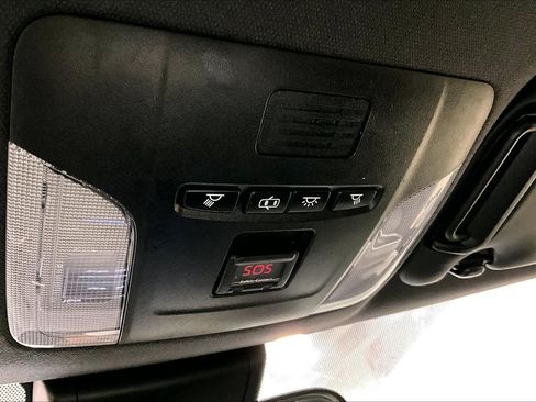 Used 2020 Toyota Corolla SE image 24