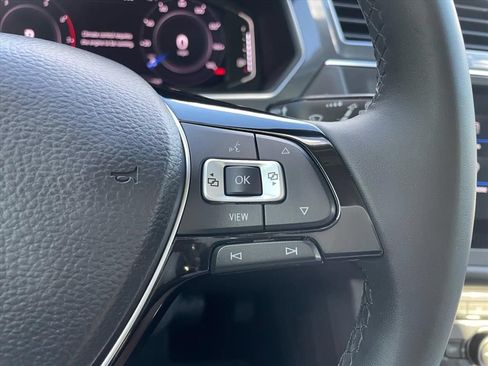 Used 2020 Volkswagen Tiguan SEL w/ 3rd Row Seat Package AWD/4WD image 22