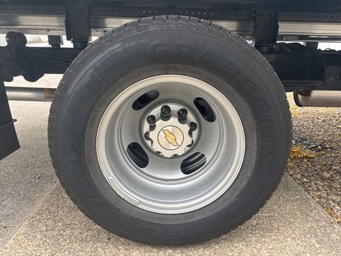 New 2025 Chevrolet Express 3500 w/ Power Convenience Package image 27