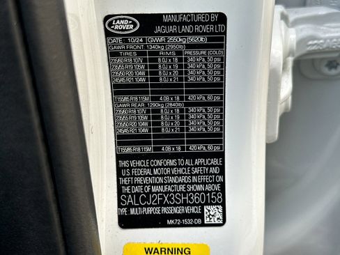 Used 2025 Land Rover Discovery Sport S image 35