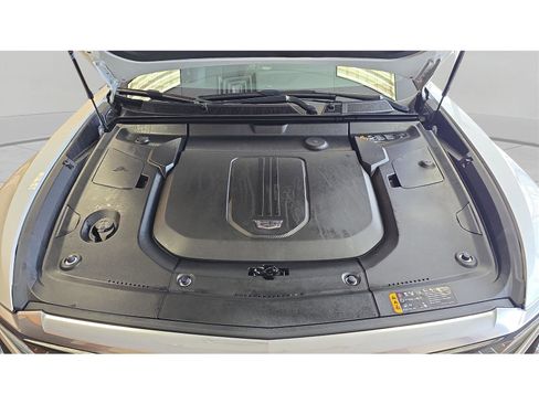 Used 2024 Cadillac Lyriq Luxury w/ LPO, Floor Liner Package image 25