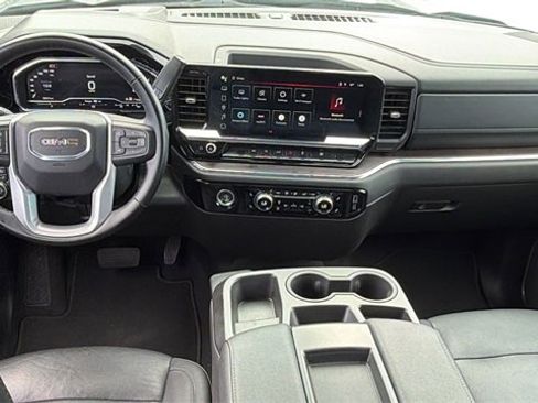 Used 2024 GMC Sierra 1500 SLT image 14