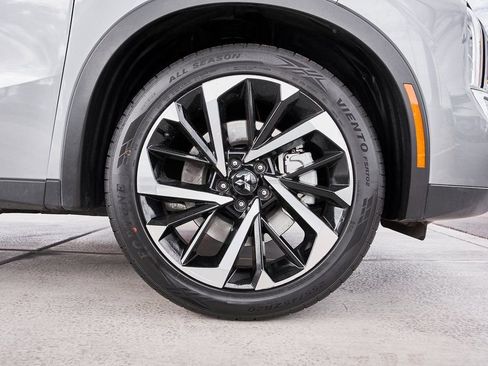 Used 2024 Mitsubishi Outlander SE image 11