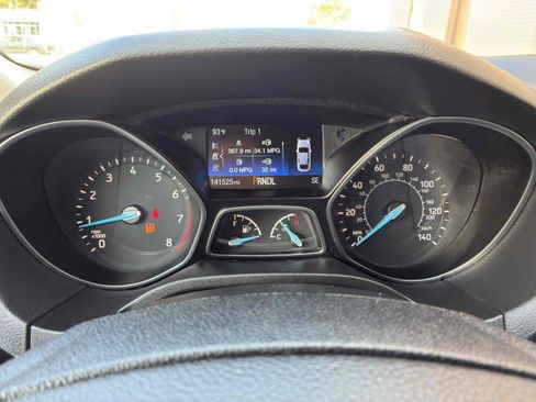Used 2018 Ford Focus SE FWD image 21