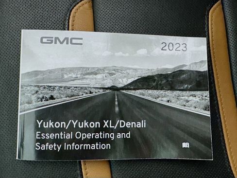 Used 2023 GMC Yukon XL AT4 w/ Technology Package image 59
