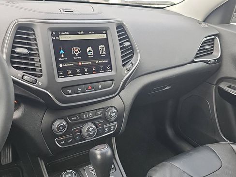 Used 2023 Jeep Cherokee Altitude Lux AWD/4WD image 12