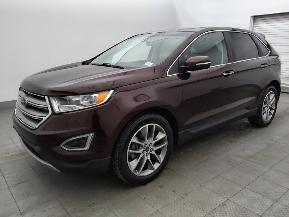 Used 2018 Ford Edge Titanium w/ Technology Package FWD image 2
