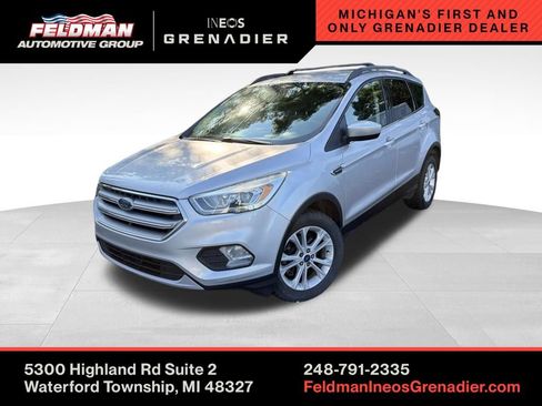Used 2017 Ford Escape SE w/ Equipment Group 201A AWD/4WD image 1
