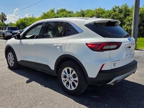 Used 2023 Ford Escape Active AWD/4WD image 5