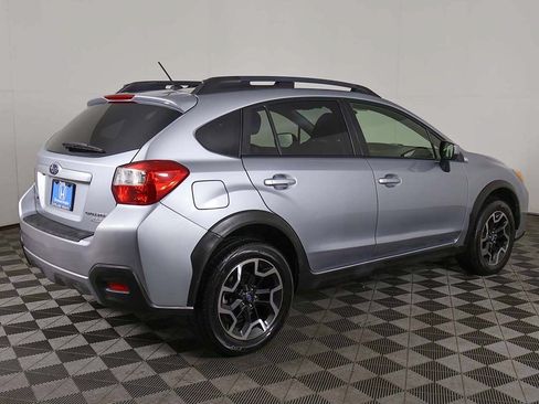 Used 2017 Subaru Crosstrek 2.0i Premium AWD/4WD image 7