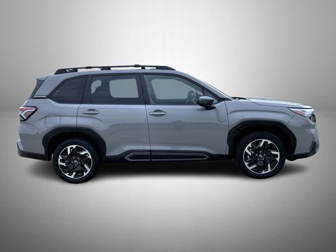 Used 2025 Subaru Forester Limited AWD/4WD image 4