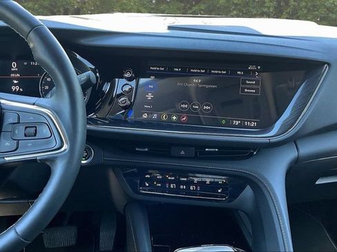 Used 2023 Buick Envision Essence AWD/4WD image 9