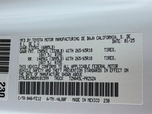 Certified 2025 Toyota Tacoma TRD Sport AWD/4WD image 27