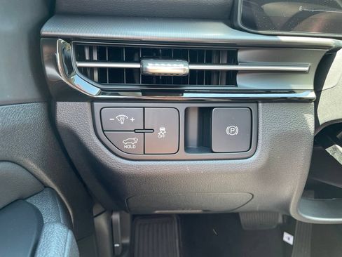 New 2026 Kia Sportage EX FWD image 24