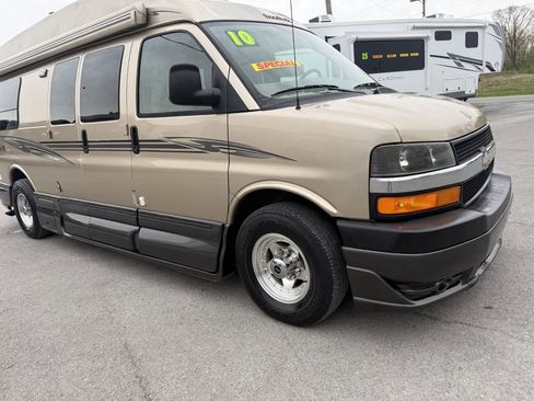 Used 2010 Chevrolet Express 3500 Extended w/ Power Package RWD image 2