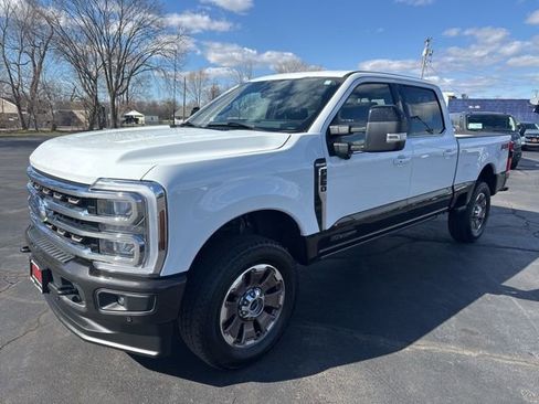Used 2024 Ford F250 King Ranch w/ FX4 Off-Road Package image 2