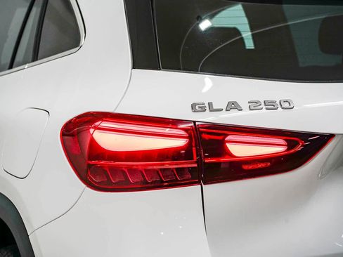 Certified 2026 Mercedes-Benz GLA 250 image 9