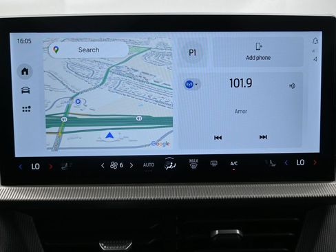 Used 2025 Ford Explorer ST-Line w/ ST-Line Street Pack image 23