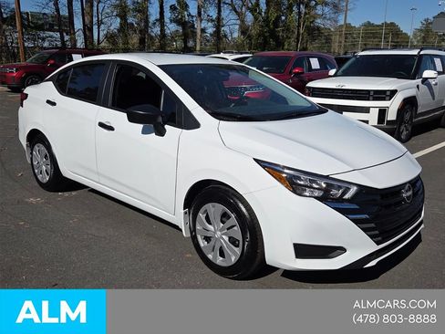 Used 2025 Nissan Versa S w/ Trunk Package FWD image 8