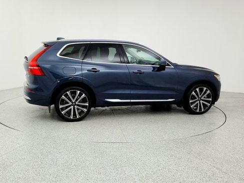 Certified 2023 Volvo XC60 B6 Ultimate w/ Protection Package Premier image 4