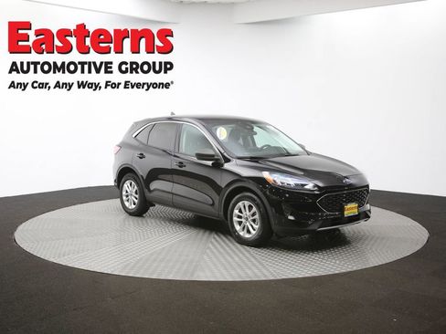 Used 2022 Ford Escape SE image 48