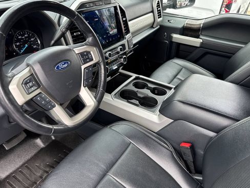 Used 2022 Ford F250 Lariat AWD/4WD image 2